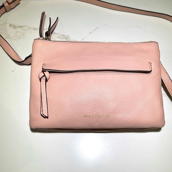 Vince Camuto Handbags - Leather VINCE CAMUTO Crossbody bag, cameo rose